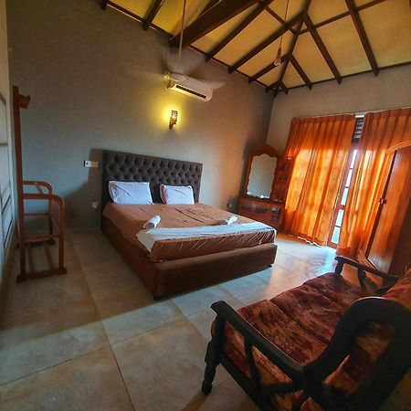Hill House Guest Hotel Mirissa Exterior foto