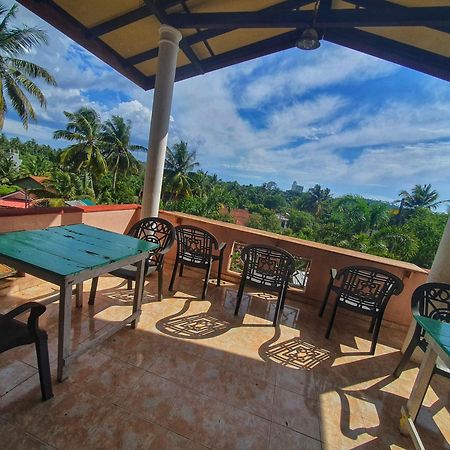 Hill House Guest Hotel Mirissa Exterior foto