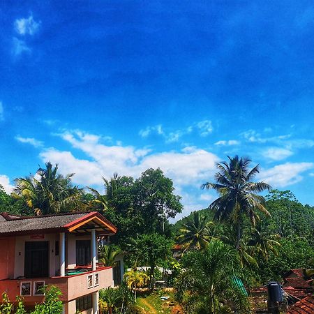 Hill House Guest Hotel Mirissa Exterior foto