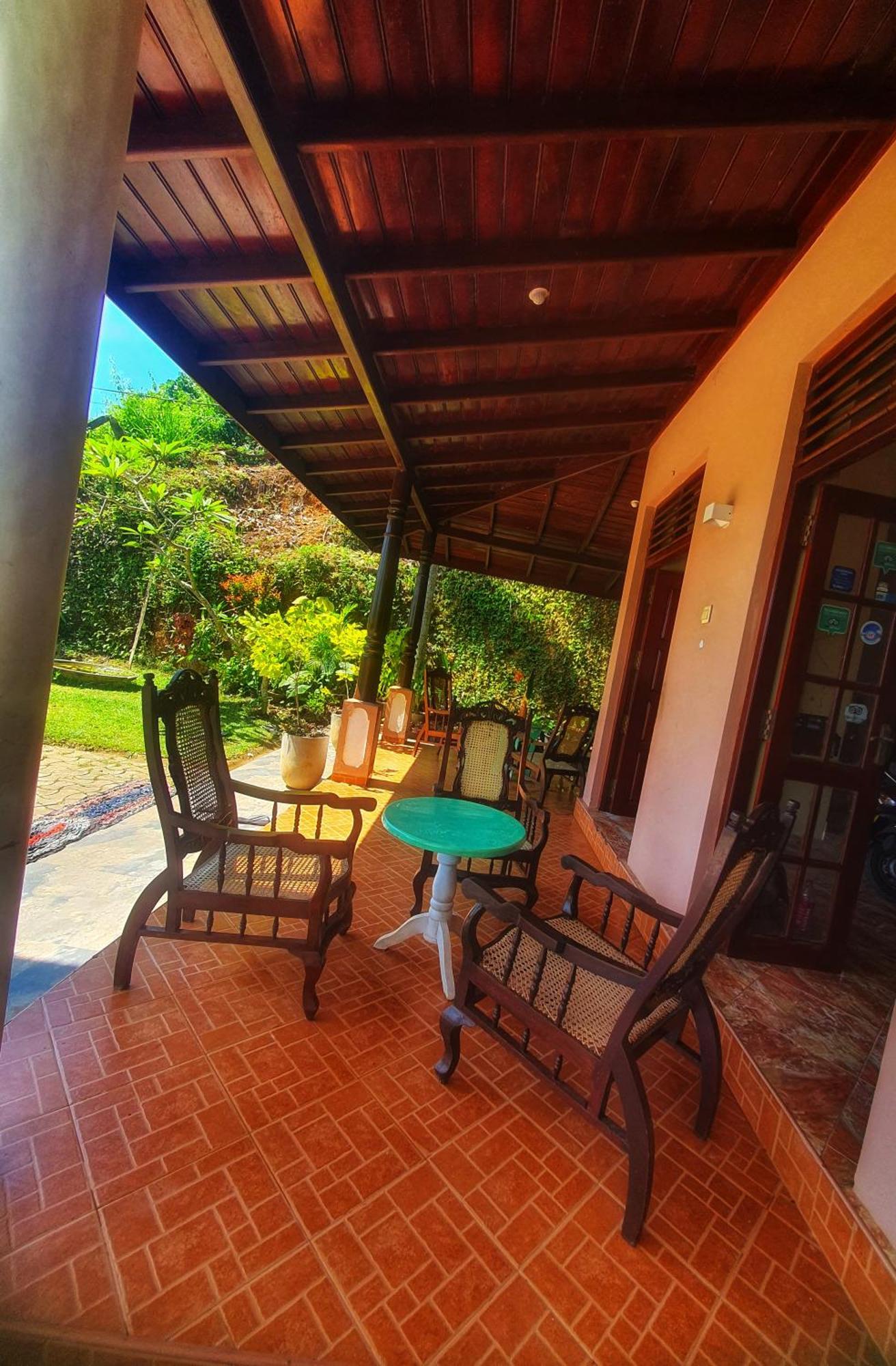 Hill House Guest Hotel Mirissa Exterior foto