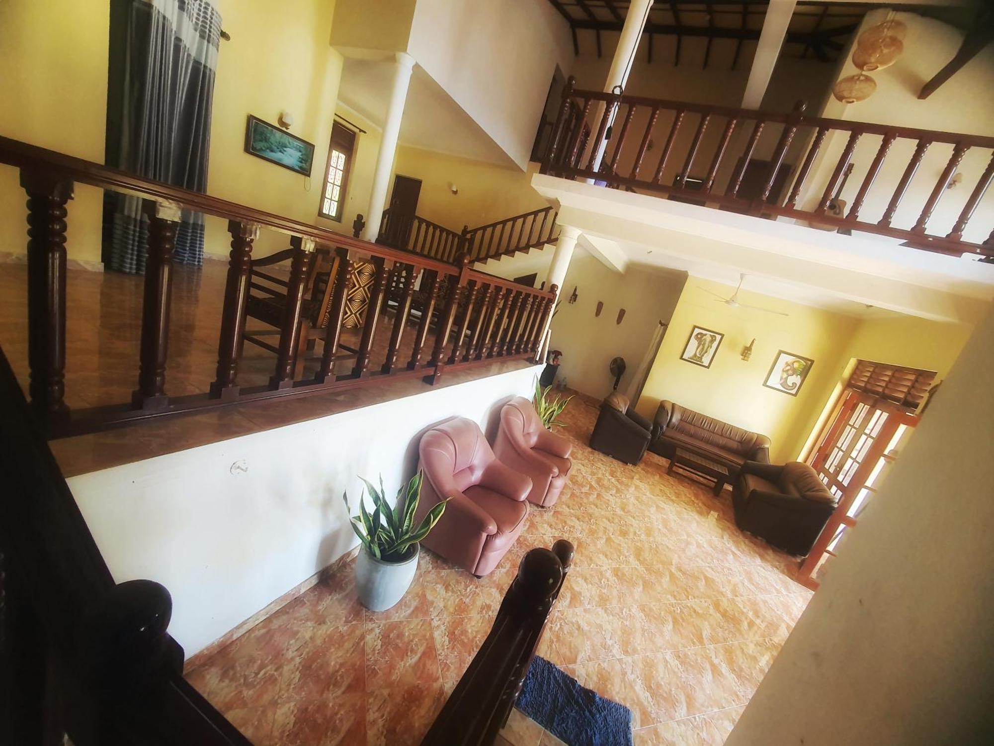 Hill House Guest Hotel Mirissa Exterior foto
